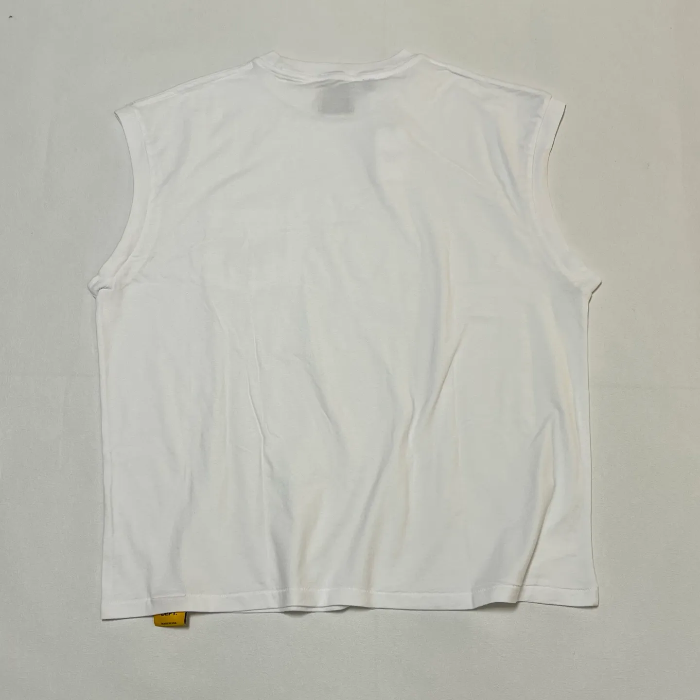 GALLERY DEPT. AUGI SLEEVELESS TEE/VINTAGE BLACK/NAVY/WHT English pocket sleeveless vest TEE Washed black/navy blue/white S-XL Same as the original version Super comfortable summer brushed lightweight material No sense of comfort on the upper body Loose and crisp fit Comfortable and breathable